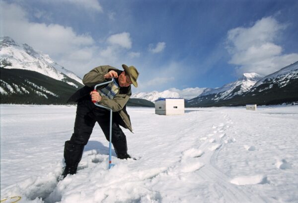 Action: Eisangeln in Banff